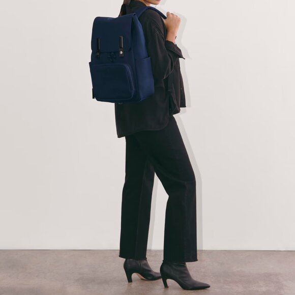 Everlane The Canvas Backpack in Navy - Picture 6 of 9